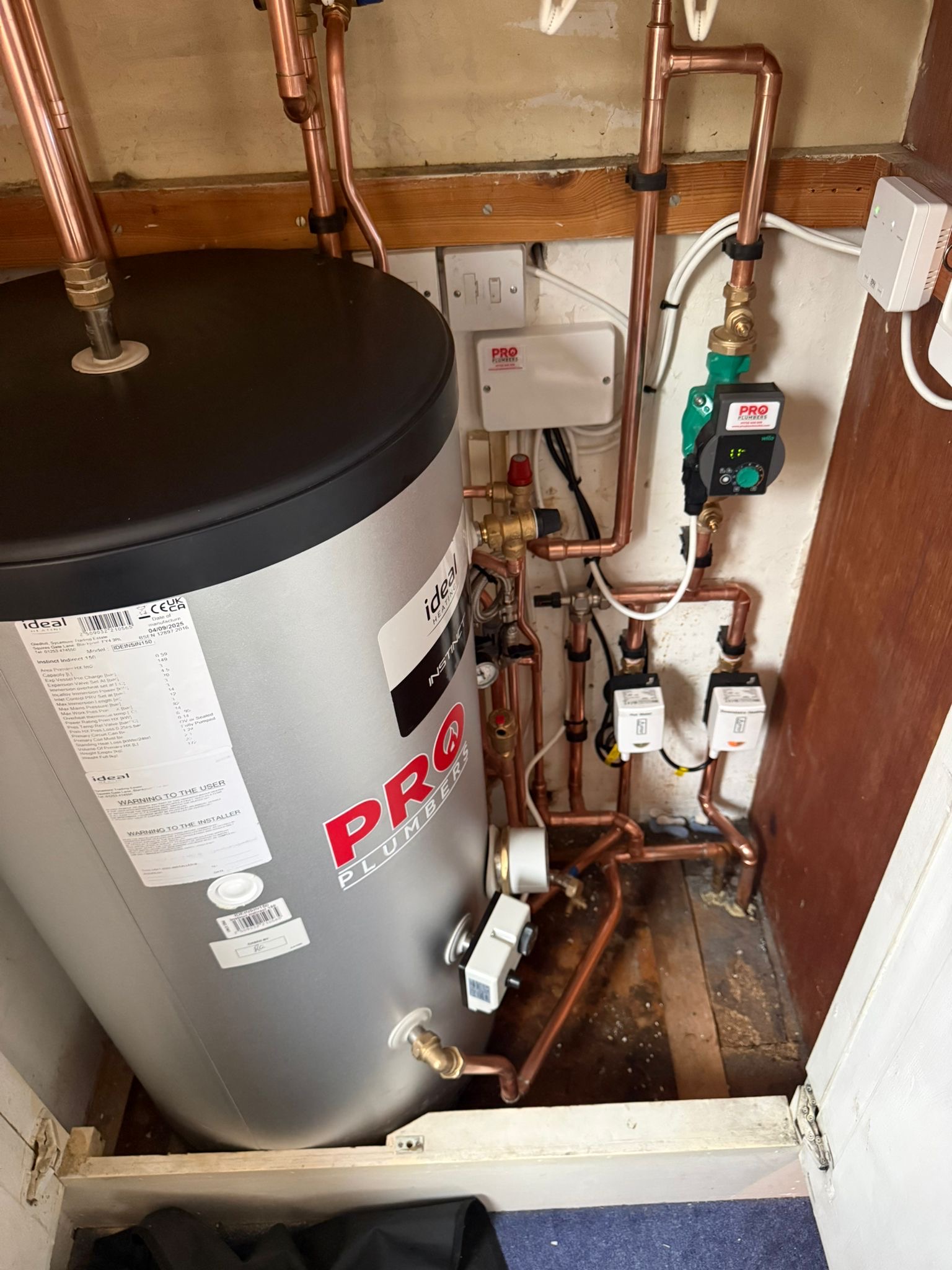 Does my central heating need a power flush? Signs and alternatives