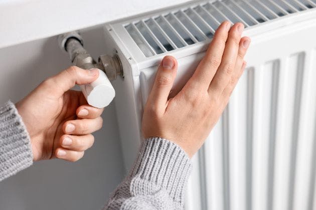 Radiators Cold at the Bottom? Causes and Fixes